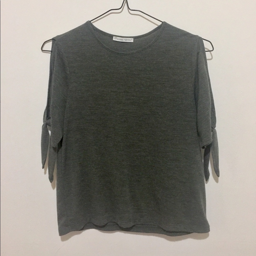 Short sleeve, cold shoulder, Zara, size M